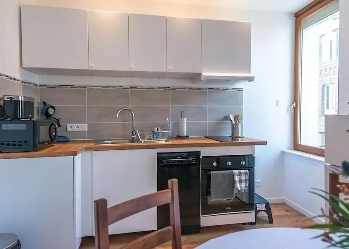 La Petite Marcelle, & Garage Appartement *